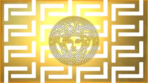 Versace in mostra al Museo Archeologico di Napoli 